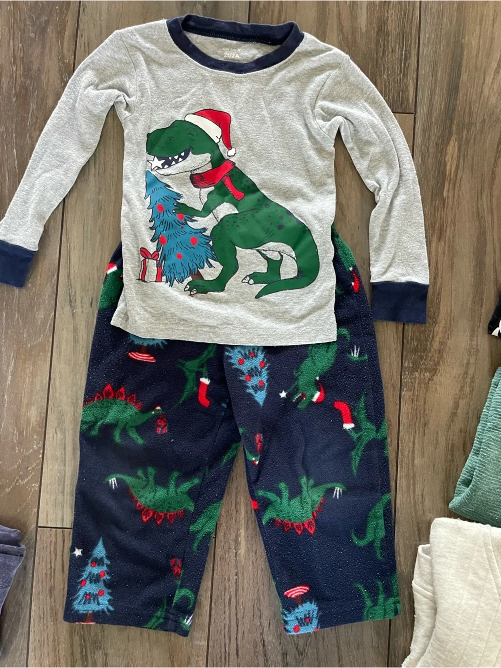 Toddler Boy winter Clothing Bundle of 15 pieces Size 2T perfect condition